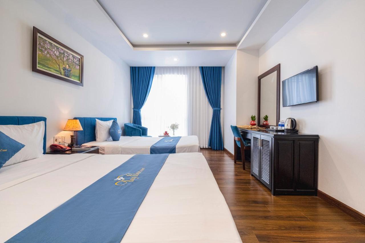 Tay Bac Hotel Da Nang Exterior foto