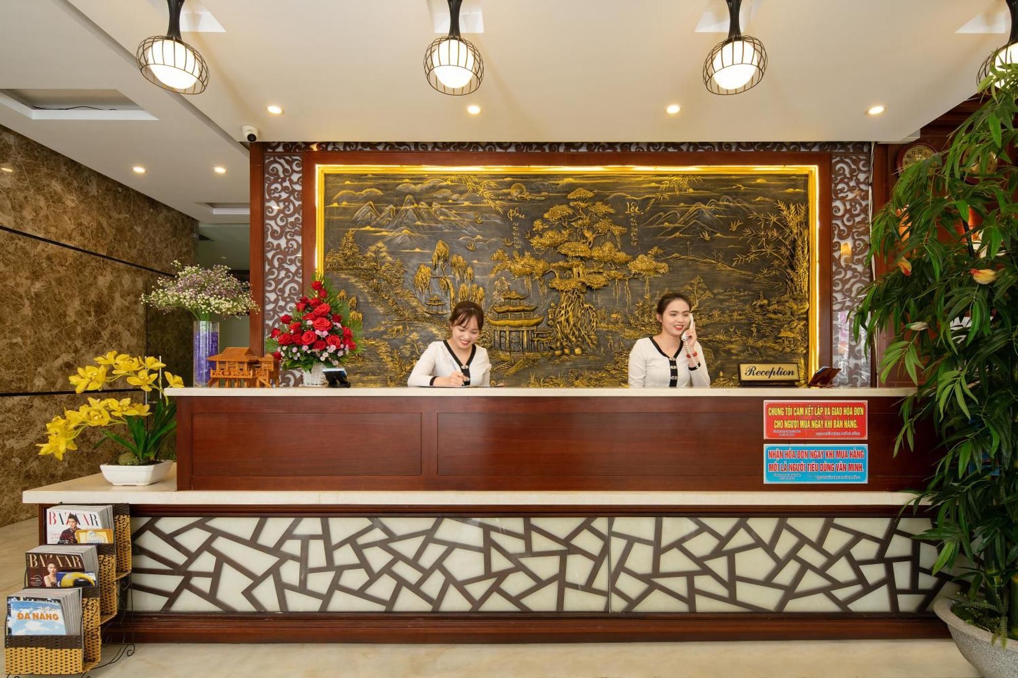 Tay Bac Hotel Da Nang Exterior foto